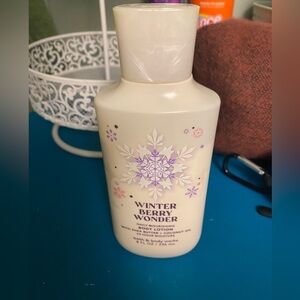 Bath and body works winterberry lotion